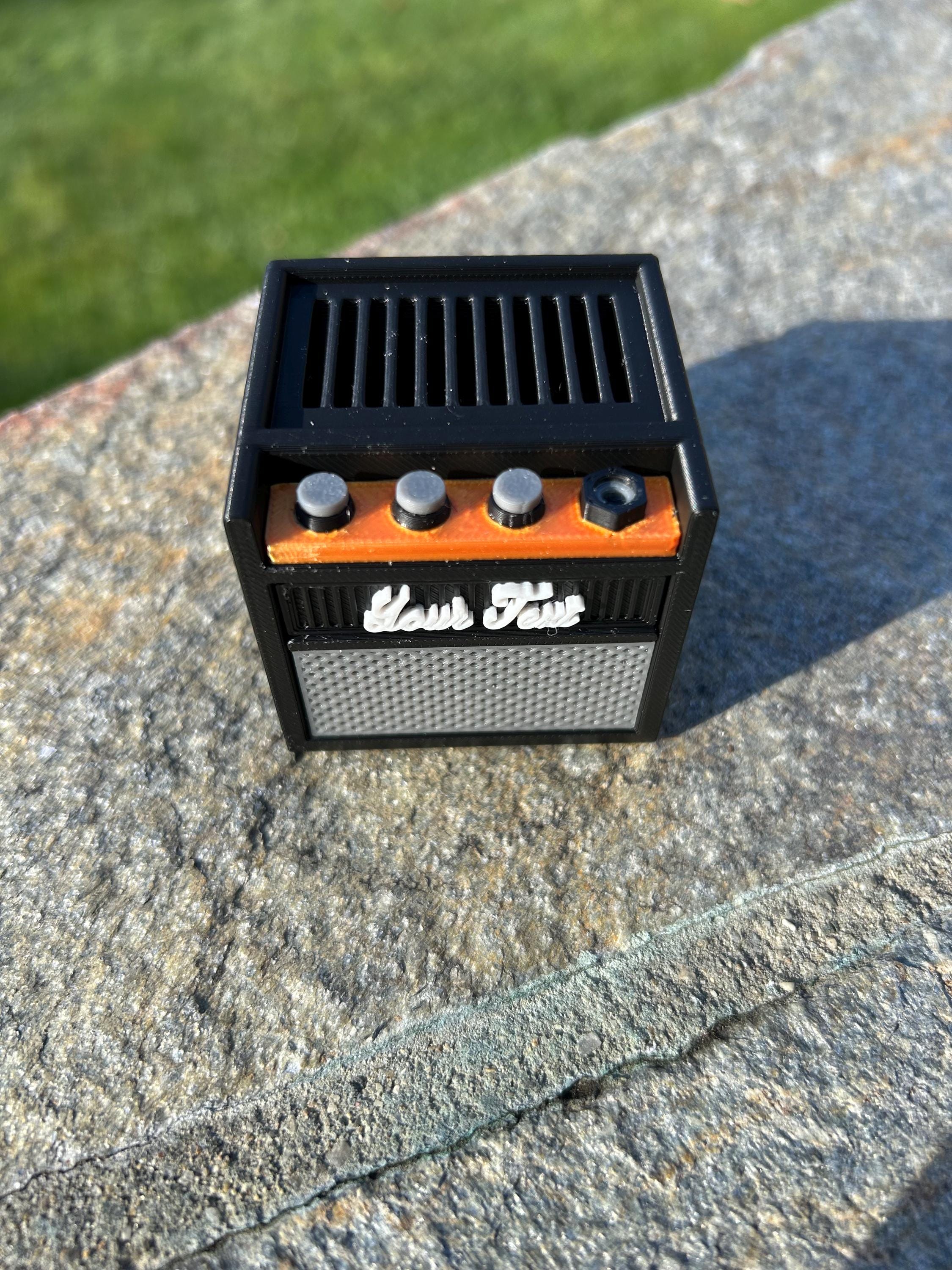 Customizable Guitar Amp Pick Holder Display with Drawer, Plectrum | 11 Picks + Extra Storage